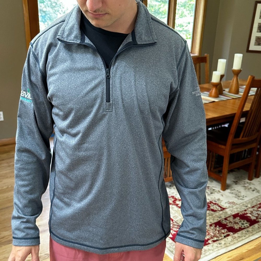North Face Mens Quarter zip